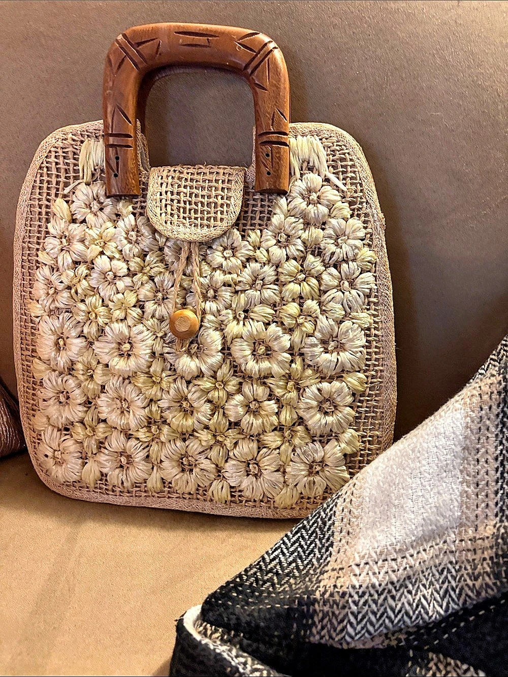 Vintage Floral Woven Tote in Beige & Brown Adorable